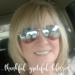 Meet your Posher, Donna